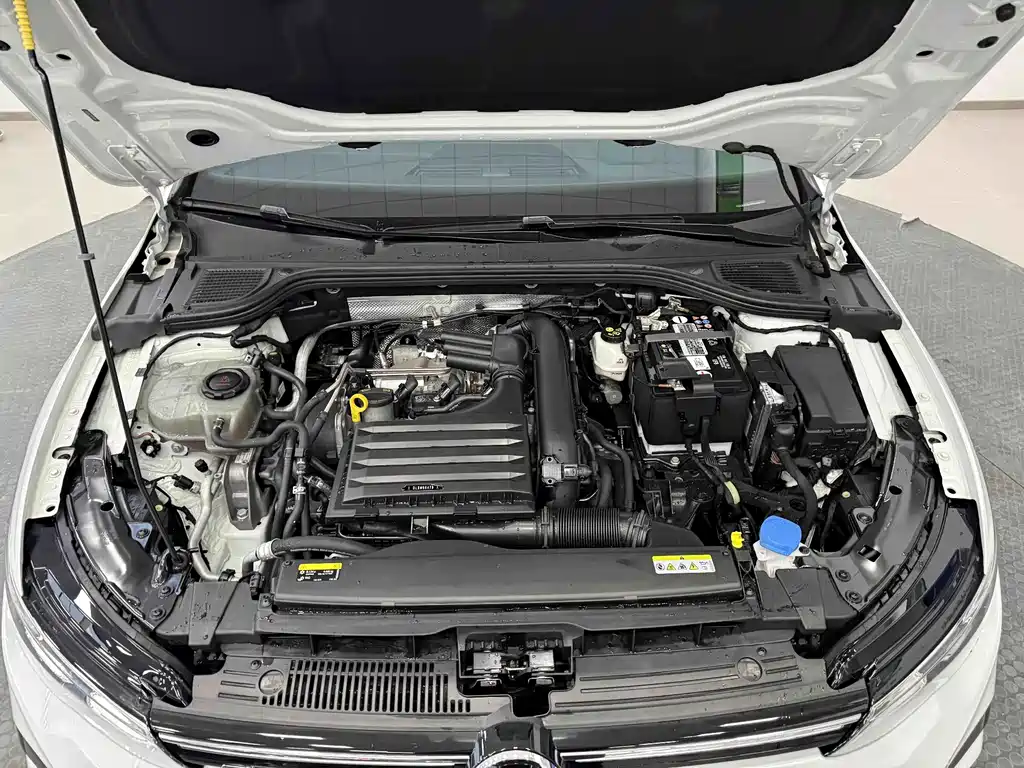 Volkswagen Golf — миниатюра 17
