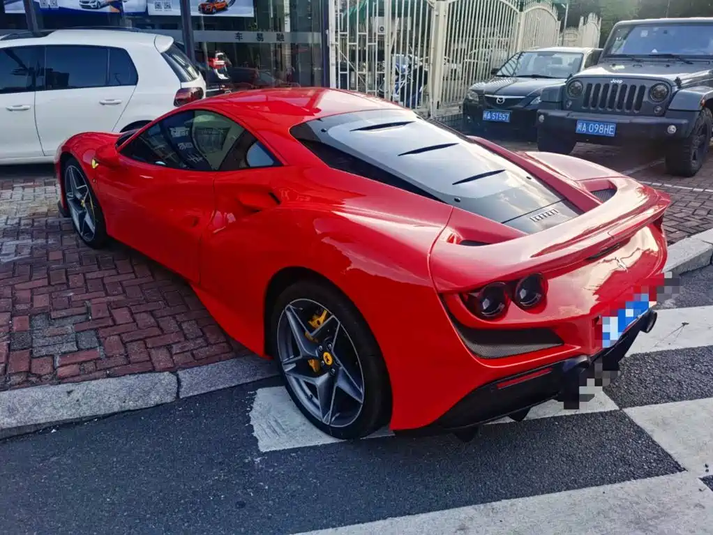 Ferrari F8 — миниатюра 7