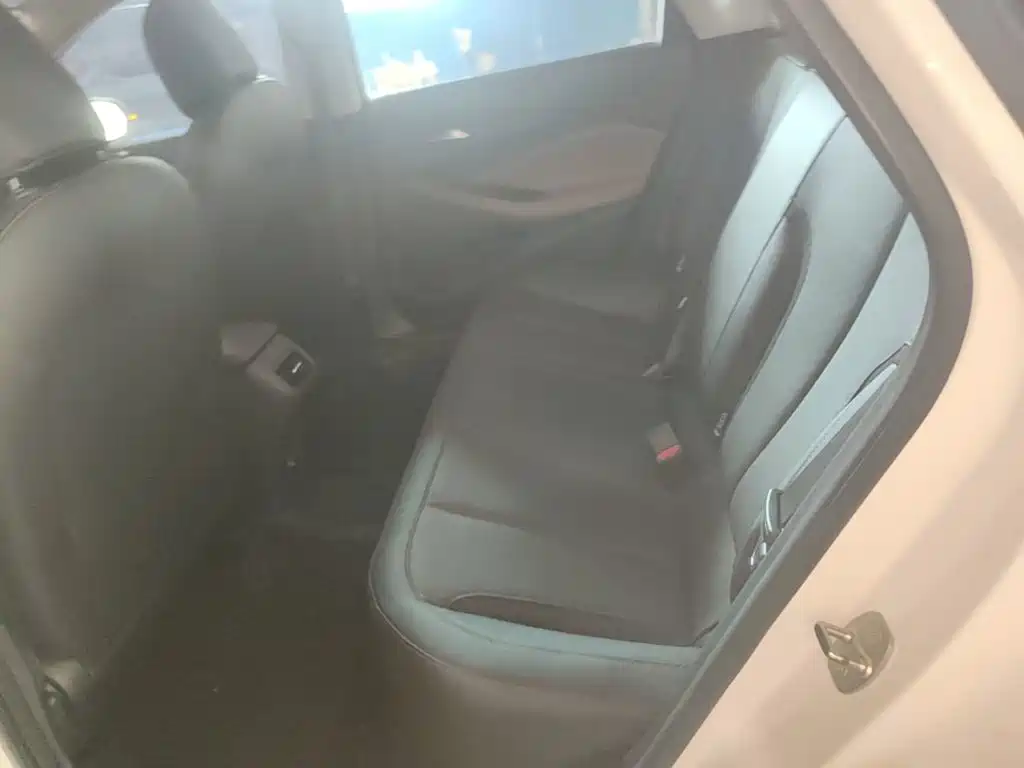 Buick Verano — миниатюра 17