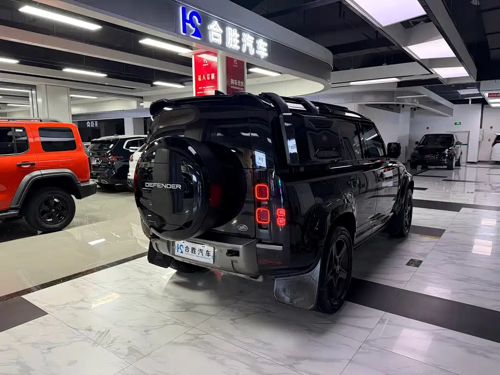 Land Rover Defender — миниатюра 7
