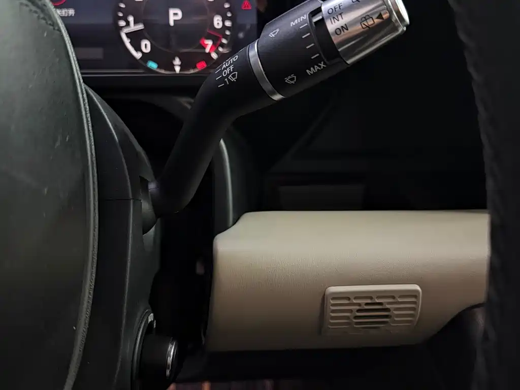 Land Rover Defender — миниатюра 23