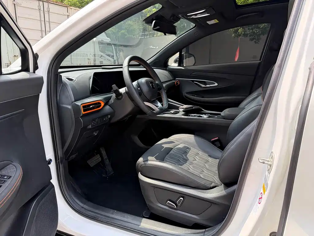 Changan UNI-T — миниатюра 7