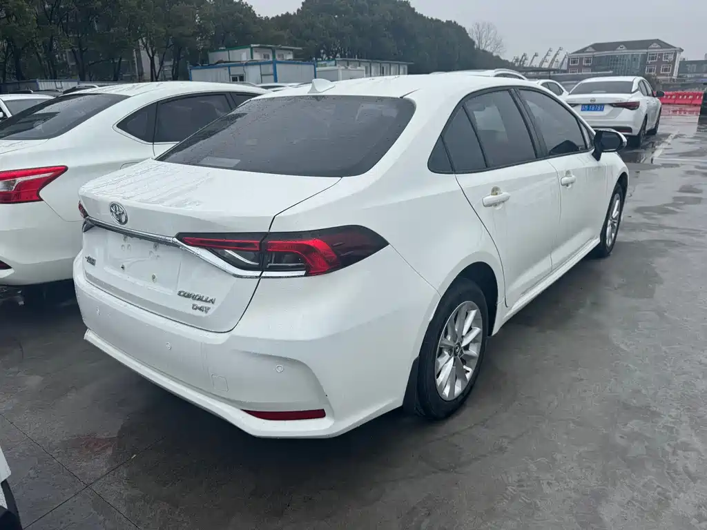 Toyota Corolla — миниатюра 8