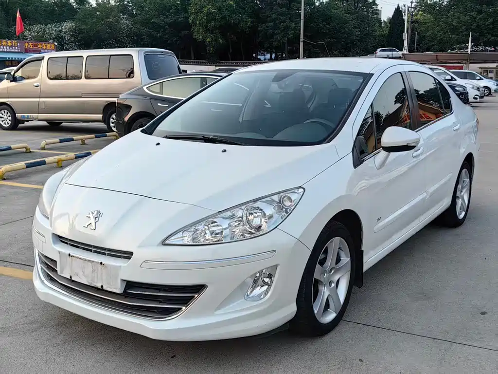 Купить Peugeot 408