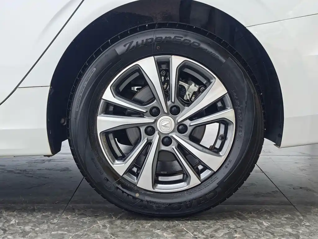 Changan Eado — миниатюра 9