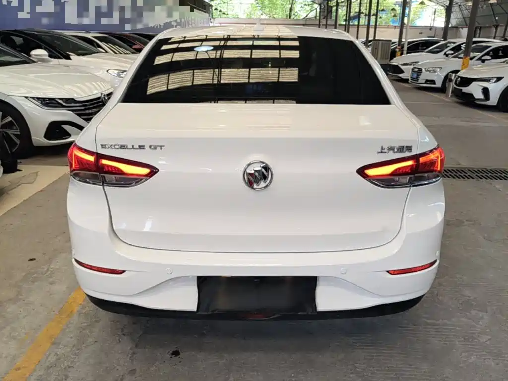 Buick Excelle — миниатюра 6