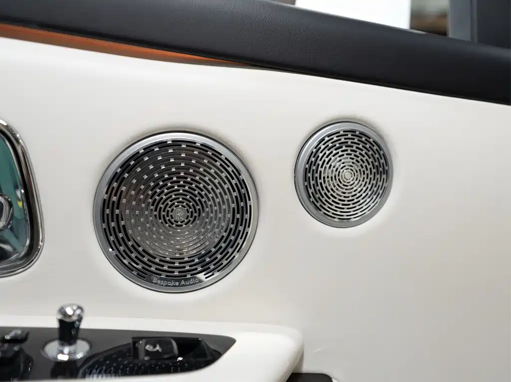 Rolls-Royce Cullinan — миниатюра 9