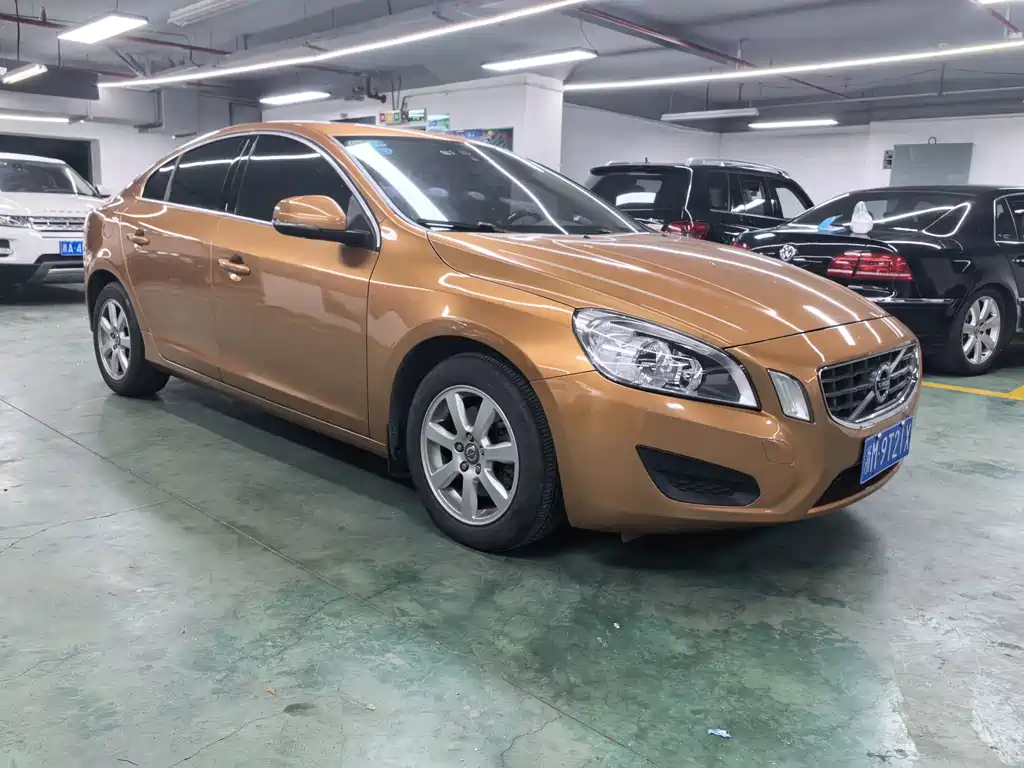 Volvo S60 (Import) — миниатюра 3