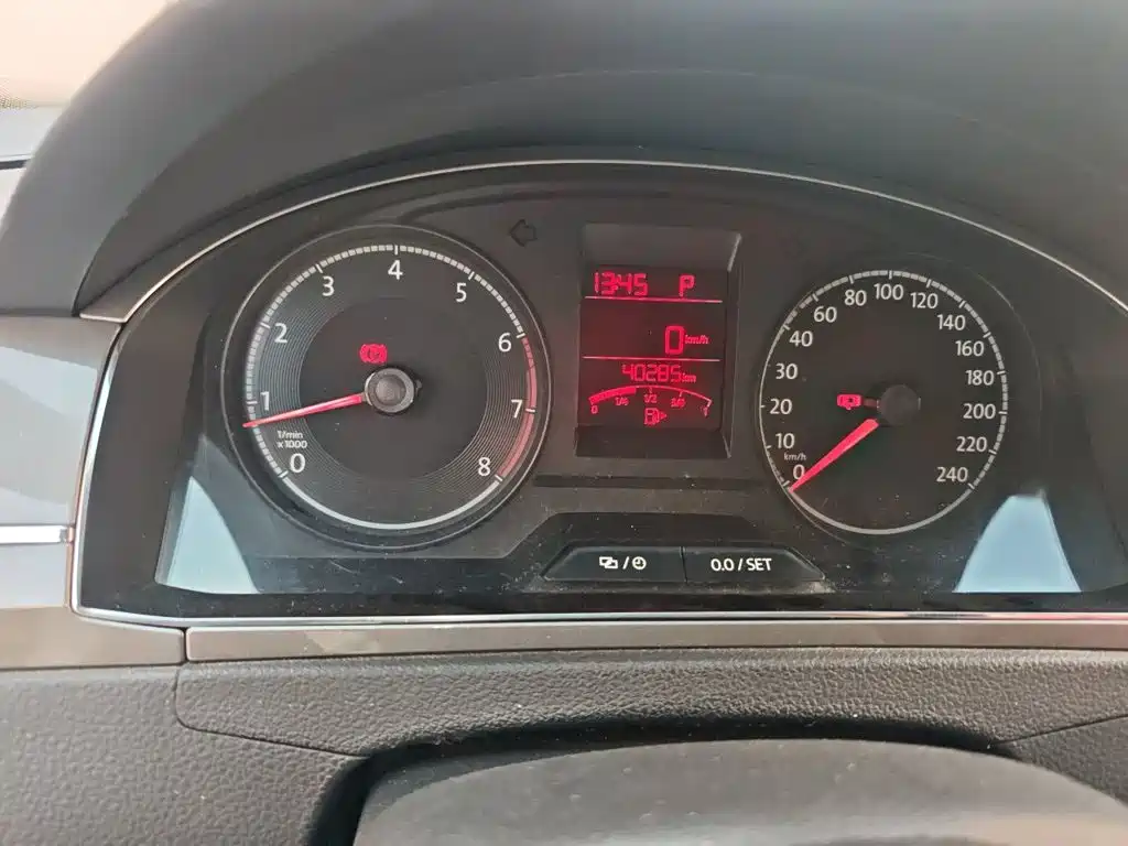 Volkswagen Santana — миниатюра 5