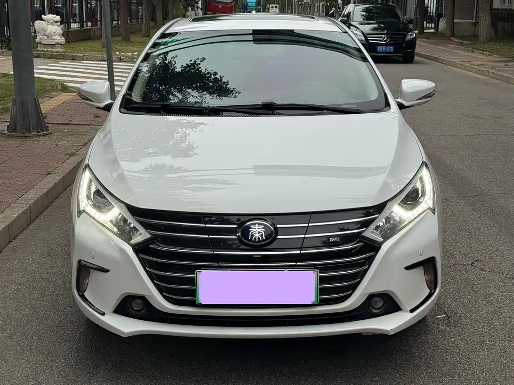 BYD Qin NEV — миниатюра 2