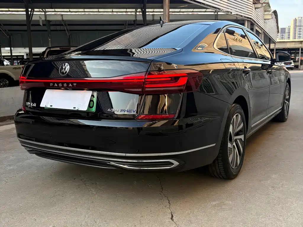 Volkswagen 帕萨特插电混动 — миниатюра 16