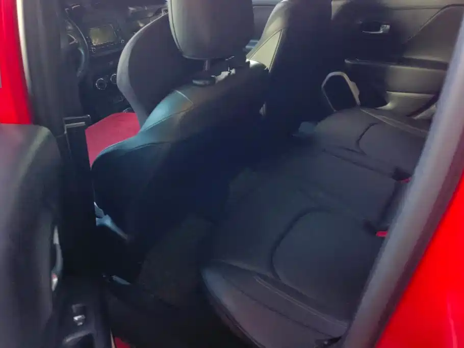 Jeep Renegade — миниатюра 11