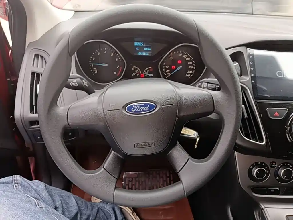 Ford Focus — миниатюра 11