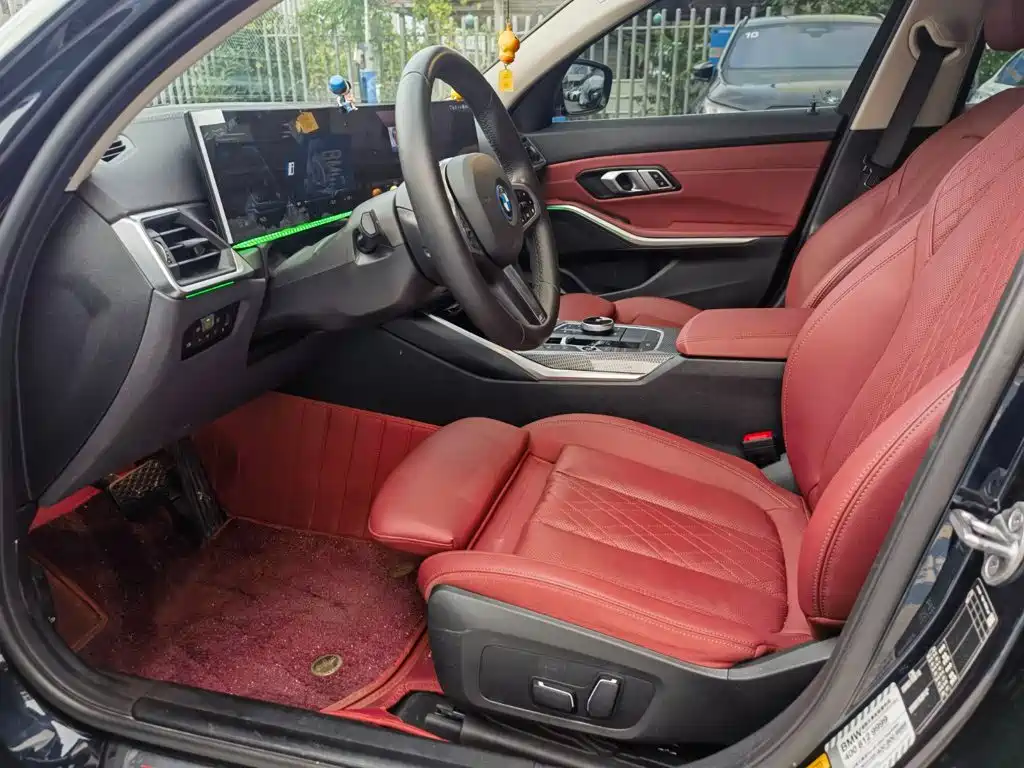BMW i3 — миниатюра 7