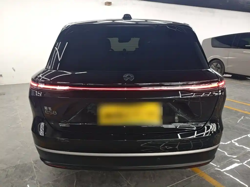 NIO ES8 — миниатюра 6