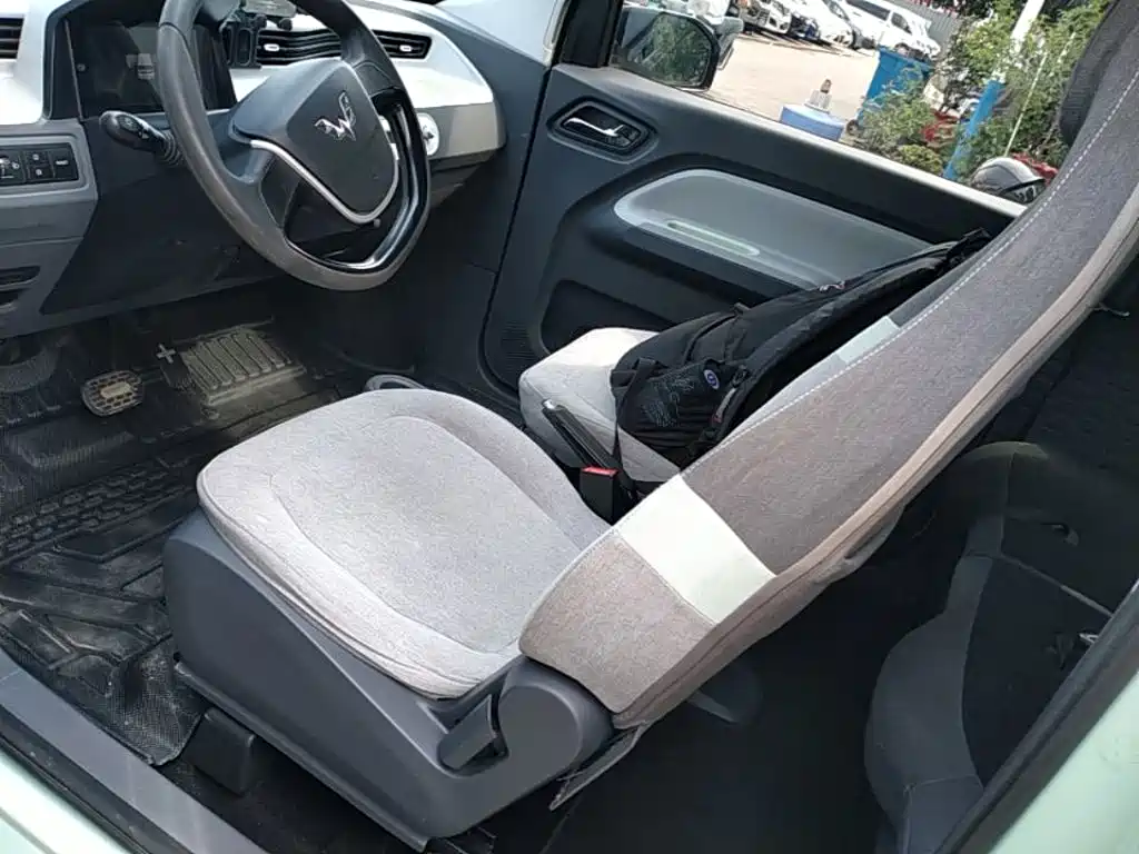 Wuling MINIEV — миниатюра 15