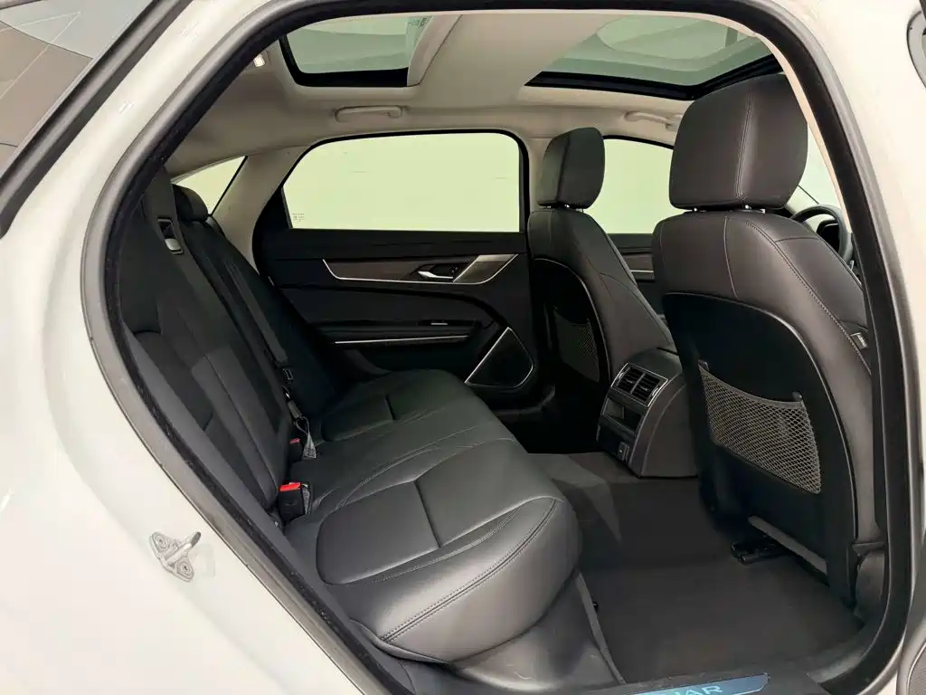 Jaguar XFL — миниатюра 25