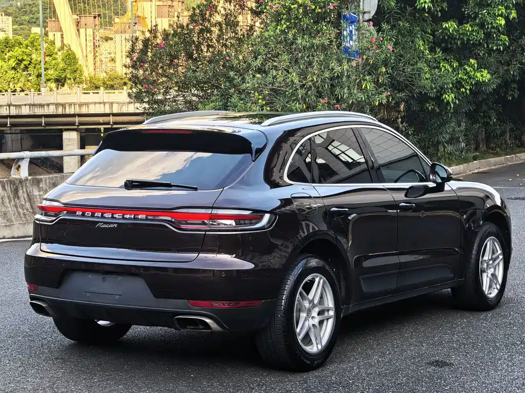 Porsche Macan — миниатюра 12