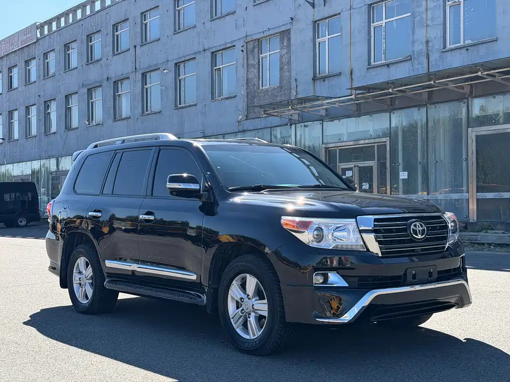 Toyota Land Cruiser — миниатюра 2