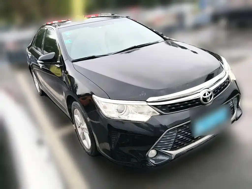 Toyota Camry — миниатюра 6