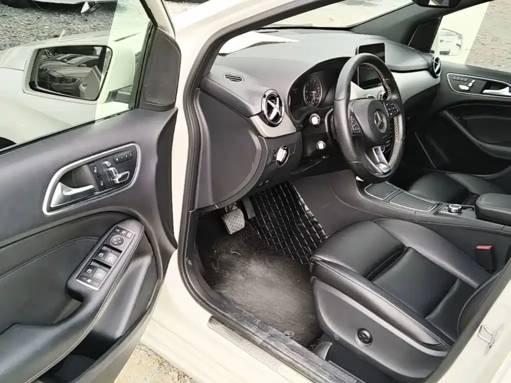 Mercedes-Benz B-Class — миниатюра 16