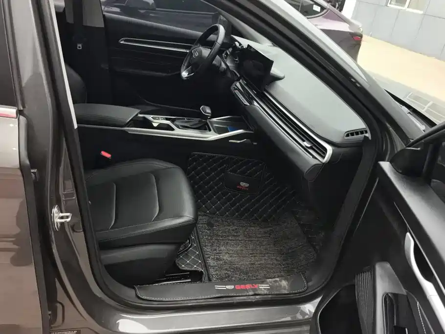 Geely Emgrand — миниатюра 8