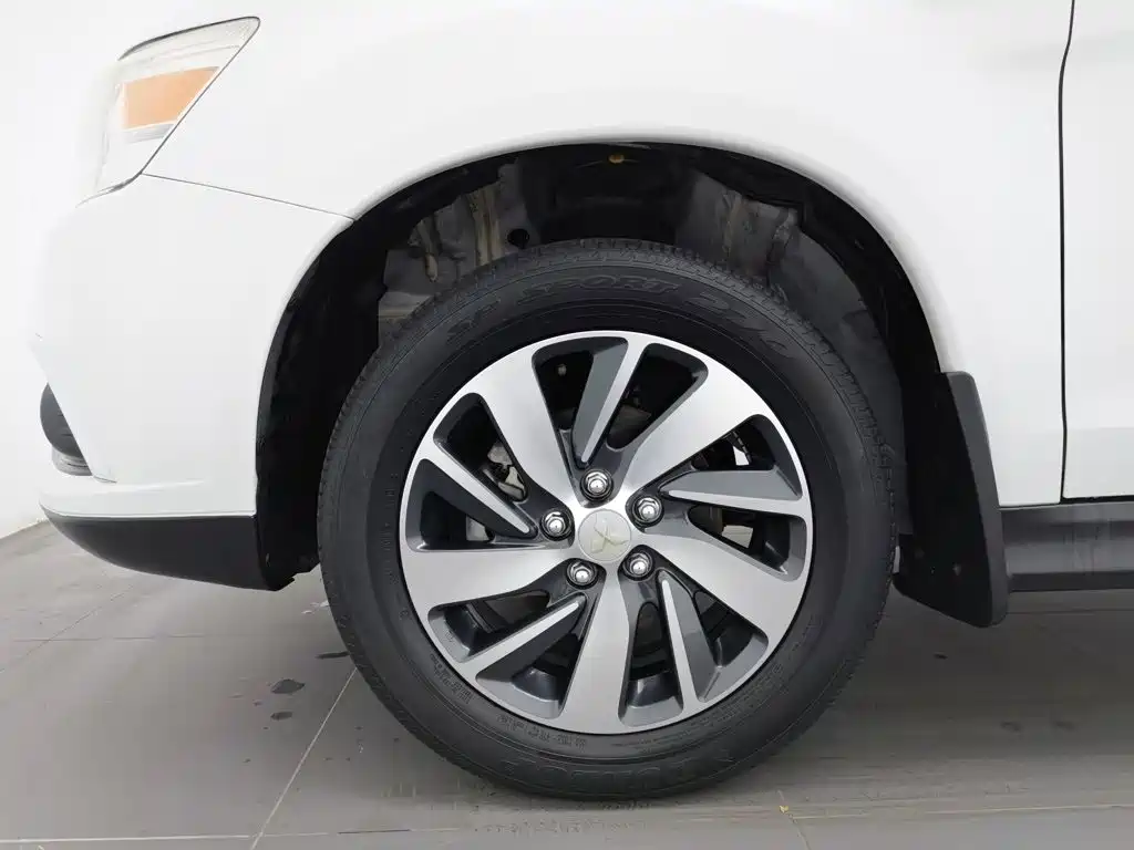 Mitsubishi ASX — миниатюра 17