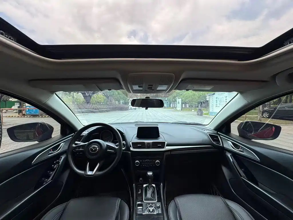 Mazda 3 Axela — миниатюра 14