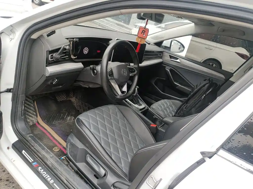 Volkswagen Sagitar — миниатюра 16