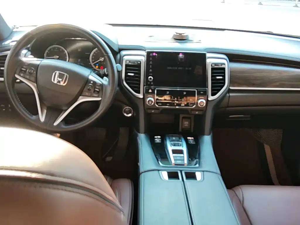 Honda UR-V — миниатюра 10