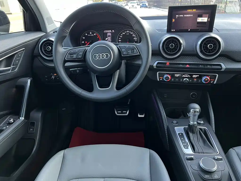 Audi Q2L — миниатюра 13