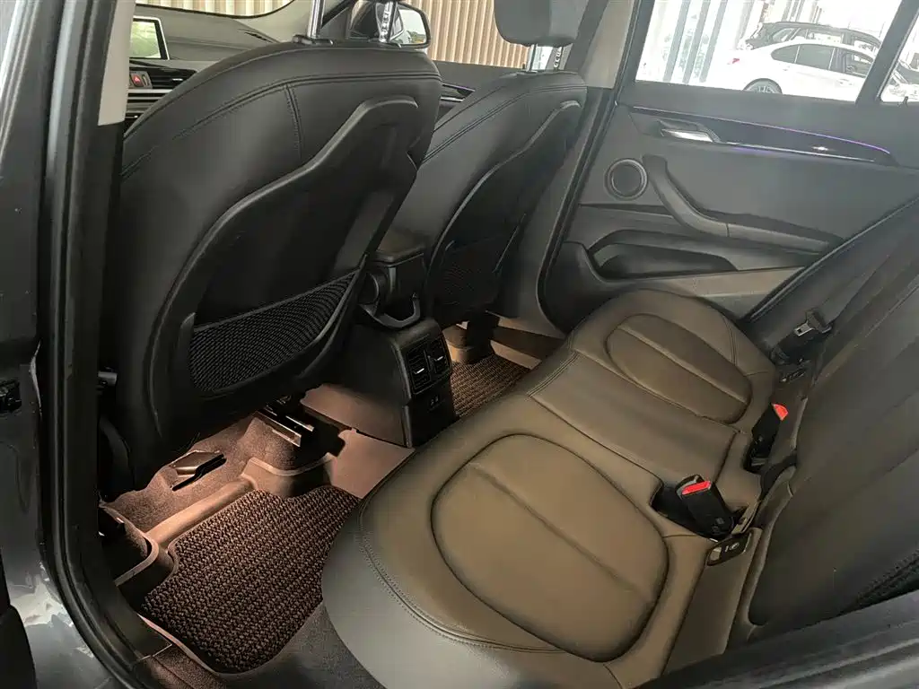 BMW X2 (Import) — миниатюра 11