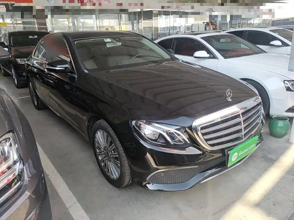 Mercedes-Benz E-Class — миниатюра 4