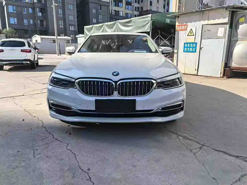 BMW 5 SERIES NEW ENERGY