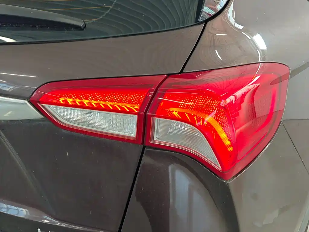 Buick Envision Plus — миниатюра 18