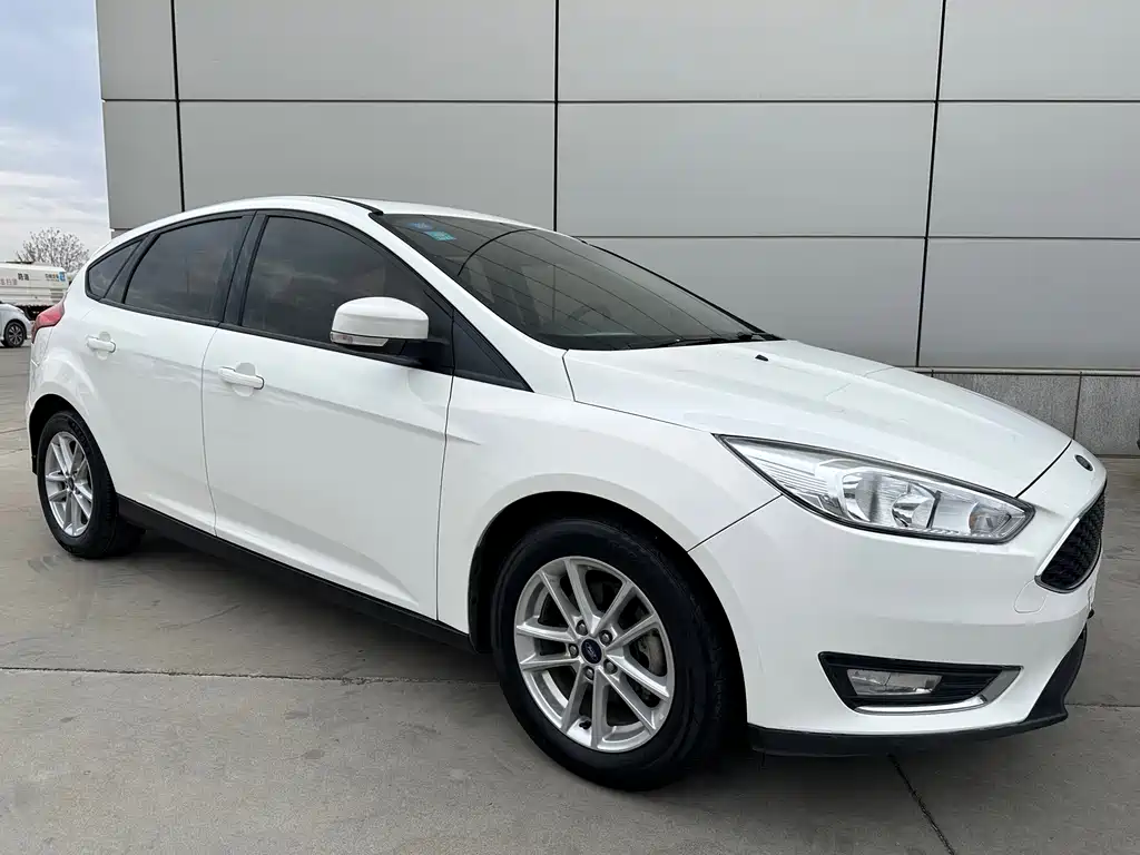 Ford Focus 2017 1.6L AT