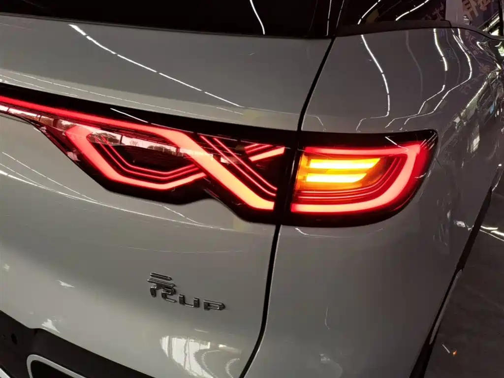 BYD Yuan Up UP 2025 301KM