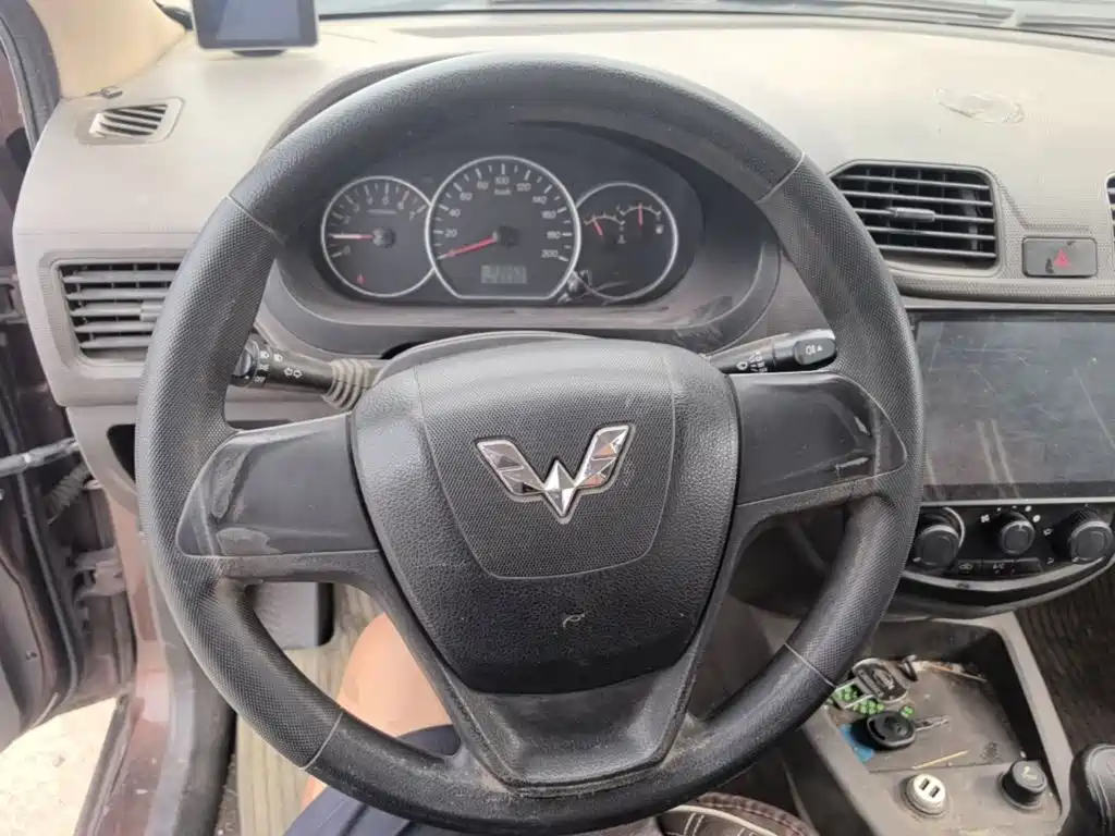 Wuling Hongguang — миниатюра 11
