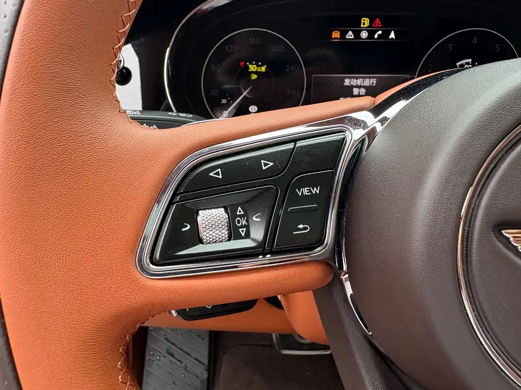 Bentley Bentayga — миниатюра 10
