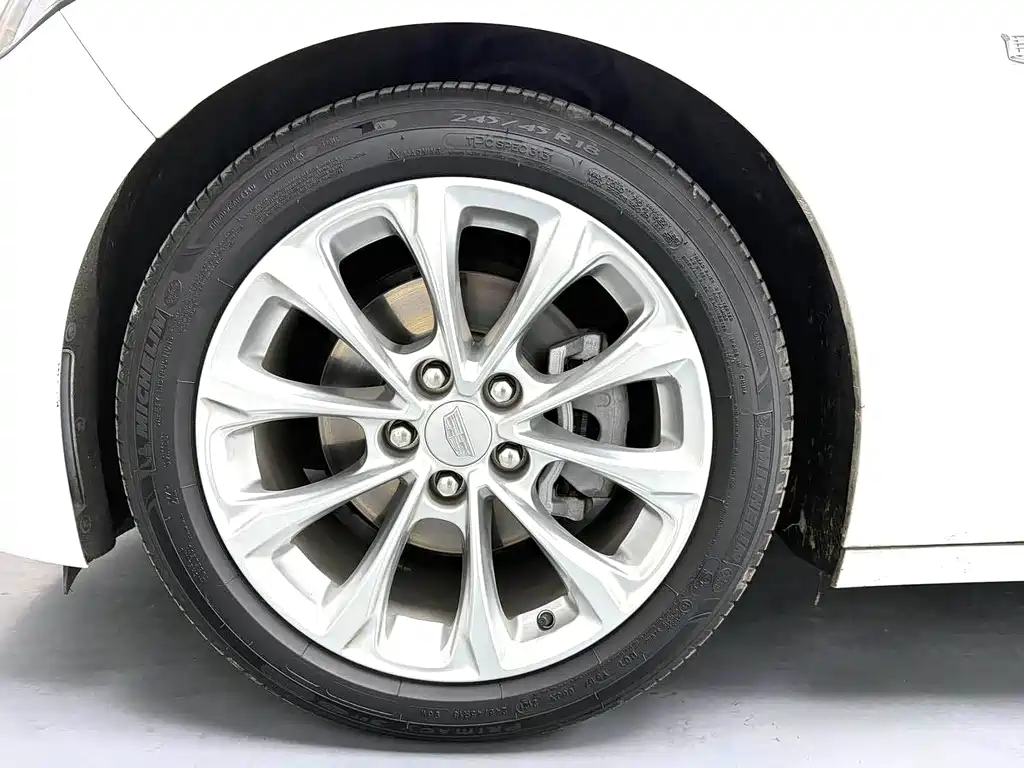 Cadillac CT5 — миниатюра 7