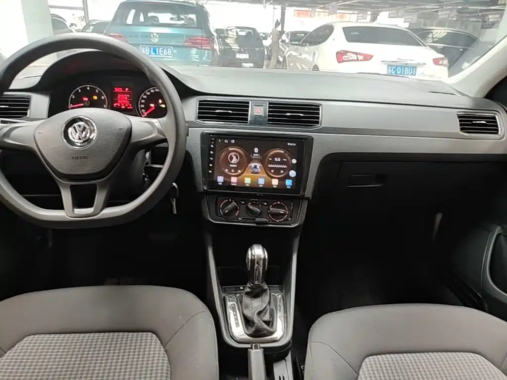 Volkswagen Santana — миниатюра 14