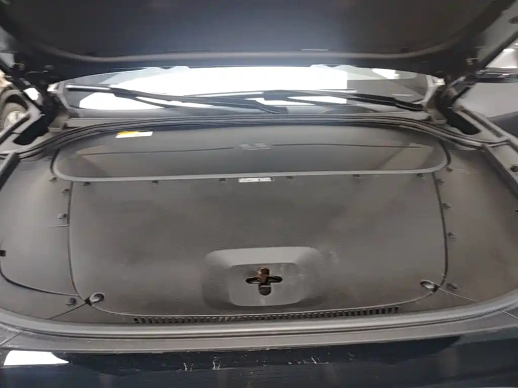 Li Auto Li ONE — миниатюра 20