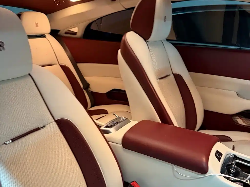 Rolls-Royce Wraith — миниатюра 3