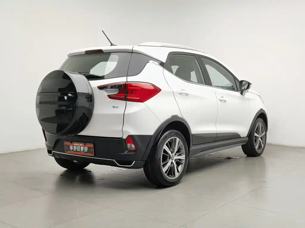 BYD Yuan EV — миниатюра 2