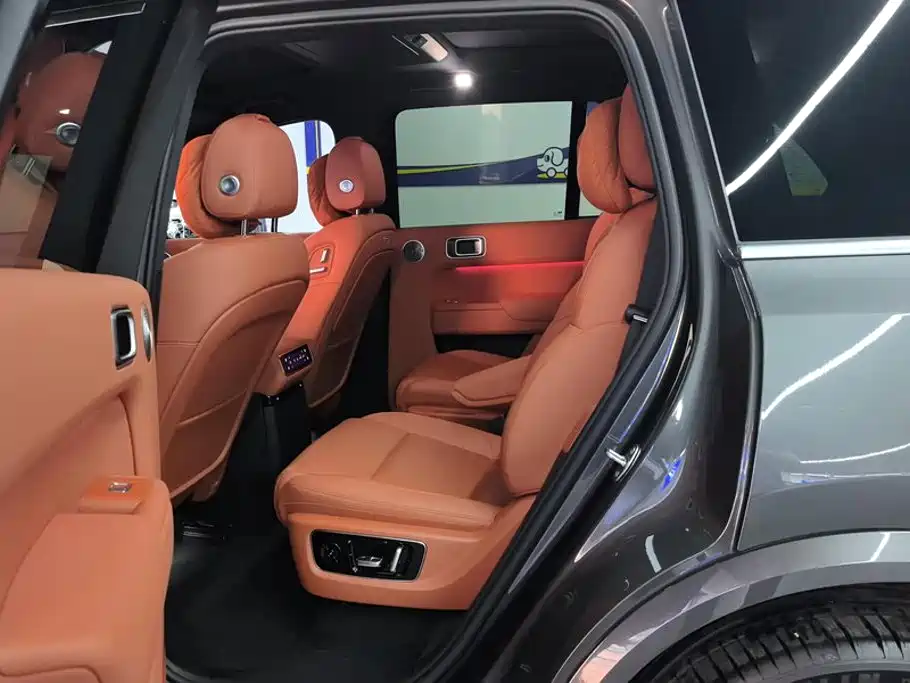 Li Auto Li L8 — миниатюра 11