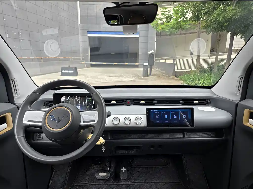 Wuling MINIEV — миниатюра 12