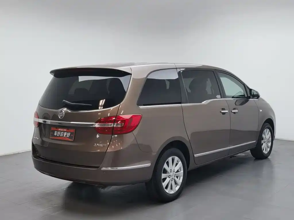 Buick GL8 — миниатюра 2