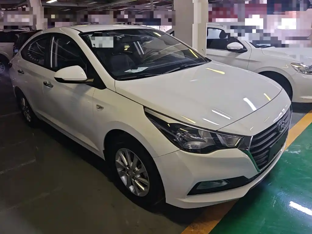 Hyundai Verna — миниатюра 4