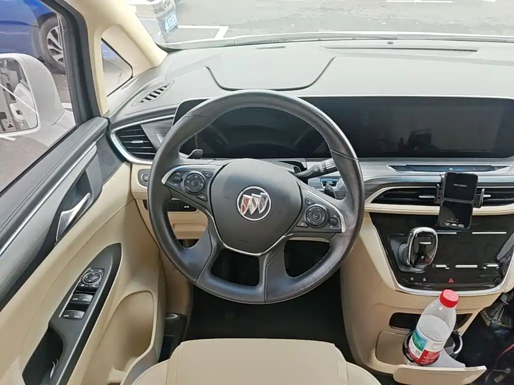 Buick GL8 — миниатюра 15