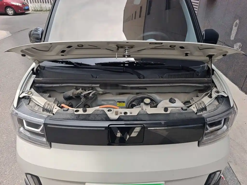 Wuling MINIEV — миниатюра 11